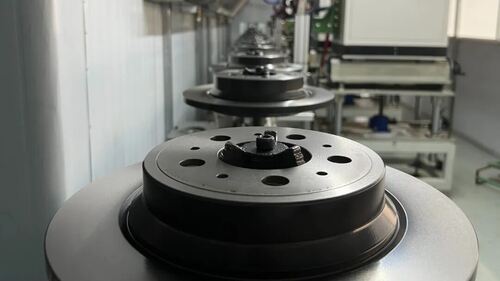 ultime notizie aziendali su Linea di rivestimento dei dischi dei freni: come bilanciare efficienza, sostenibilità ambientale e produzione flessibile