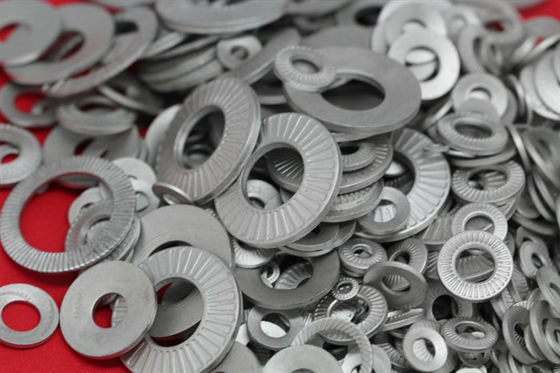 Prezzo buono Rivestimento galvanico dello zinco di vari generi, rivestimento di rotazione della immersione per la superficie in linea